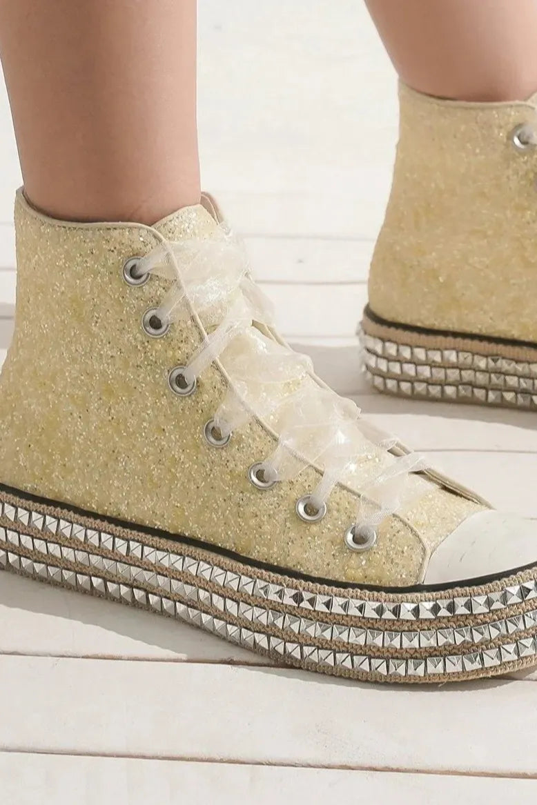 Zapatillas con plataforma Beast Fashion con cordones, tachuelas y purpurina Imagen secundaria del producto