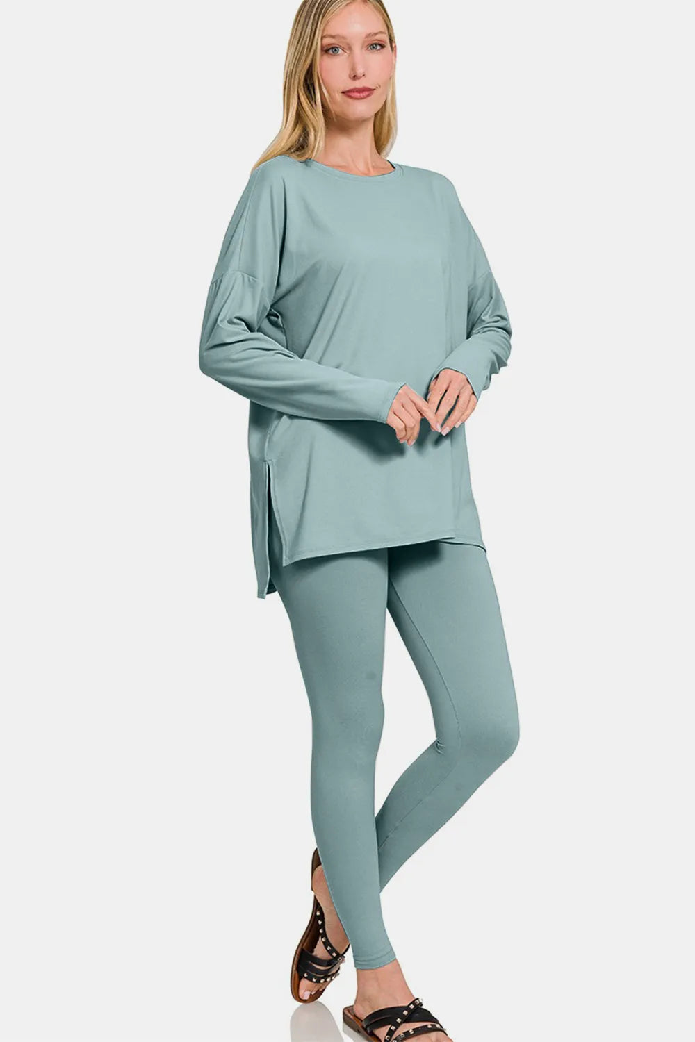 Conjunto de salón de microfibra cepillada (camiseta y leggings) Zenana, talla grande Imagen secundaria del producto