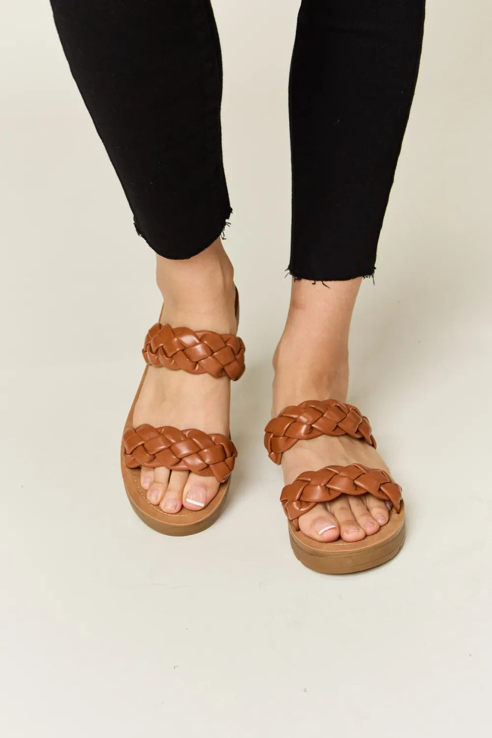 WILD DIVA Sandalias de plataforma tejidas de doble tira Imagen secundaria del producto
